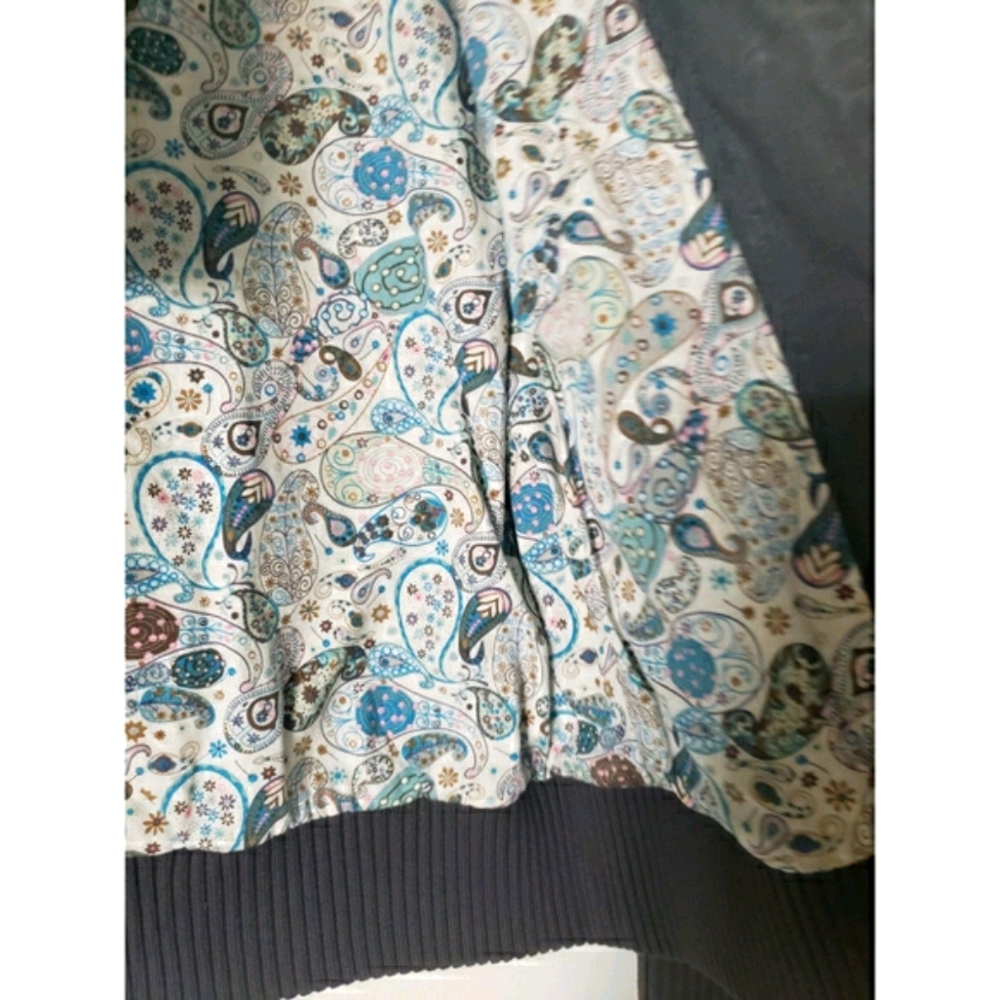 Jacket - Picture 4 of 4